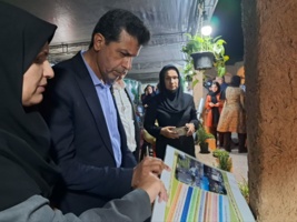 بازدید رئیس سازمان جهاد کشاورزی استان از غرفه مرکز تحقیقات و آموزش کشاورزی و منابع طبیعی استان کرمان