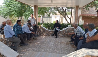 دوره آموزشی با عنوان مدیریت عوارض فیزیولوژیک در میوه انار در روستای حقانیه شهرستان ساوه