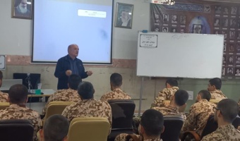 برگزاری دوره آموزش پرورش زنبور عسل برای کارکنان وظیفه سپاه روح‌الله استان مرکزی