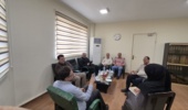 جلسه بررسی نحوه برداشت و فروش خرمای نخلستان ستاد پژوهشکده خرما و میوه‌های گرمسیری