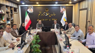 بسته پژوهشی توسعه پایدار شیلات قشم روی میز همکاری منطقه آزاد و پژوهشکده اکولوژی خلیج فارس و دریای عمان