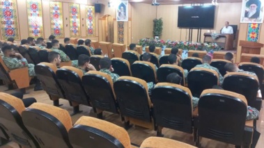 دوره آموزشی مهارتی با عنوان "کشت و کار گیاهان گلخانه ای"