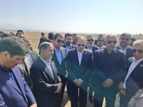 تأکید وزیر جهاد کشاورزی بر توسعه فعالیت‌های دانش‌بنیان و ایجاد شهرک گلخانه‌ای در سفر به جنوب استان کرمان