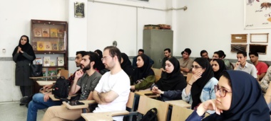 آموزش کاربردی زنبورداری در بستر پژوهش‌های علمی ایستگاه تحقیقات کشاورزی و منابع طبیعی شهرستان سمنان