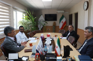 جلسه معاون کنترل و گواهی نهال موسسه تحقیقات ثبت و گواهی بذر و نهال کشور با مدیر باغبانی سازمان جهاد کشاورزی استان مرکزی