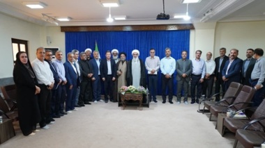گزارش دستاوردهای مرکز تحقیقات بوشهر در دیدار با امام جمعه استان
