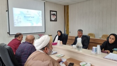 بررسی و برنامه‌ریزی فعالیت‌های آموزشی مرکز در سال ۱۴۰۵