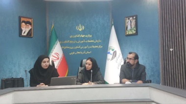 جلسه مشترک مرکز رشد مرکز تحقیقات و آموزش کشاورزی و منابع طبیعی آذربایجان غربی با پارک علم و فناوری استان