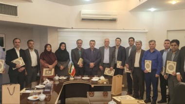 تقدیر از نقش‌آفرینان رویداد علمی و فرهنگی ۲۲ مهرماه