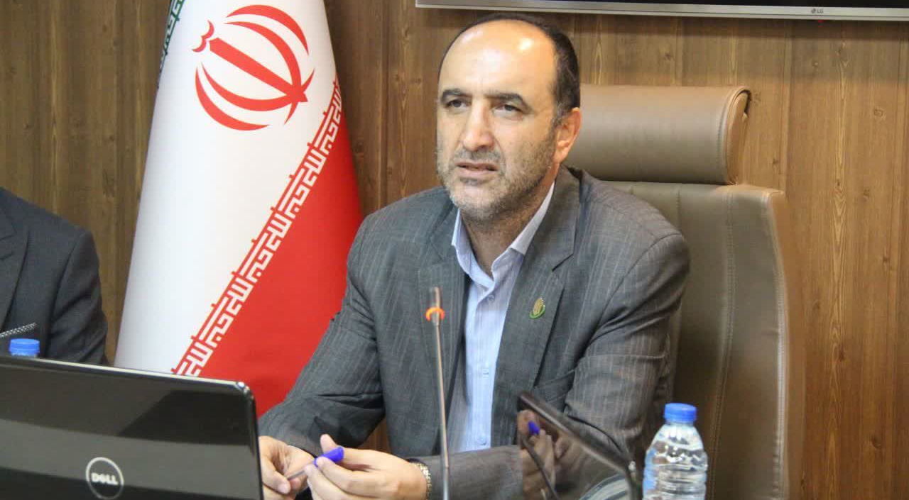 با تأکید بر آموزش مستقیم کشاورزان و انتقال دانش فنی به عرصه‌های تولید؛