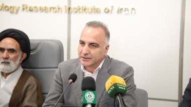 معاون وزیر جهاد کشاورزی: دانش و پژوهش، ضامن پایداری تولید و امنیت غذایی کشور است