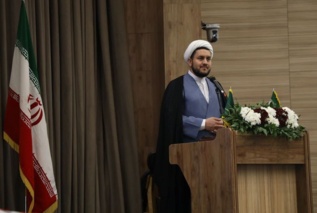 ایمان و وحدت؛ رمز پیروزی در تمام عرصهها