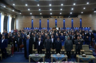 گزارش تصویری از  مراسم بزرگداشت هفته پژوهش و فناوری در سازمان تات و تجلیل از برگزیدگان برتر بخش کشاورزی و منابع طبیعی سال ۱۴۰۴